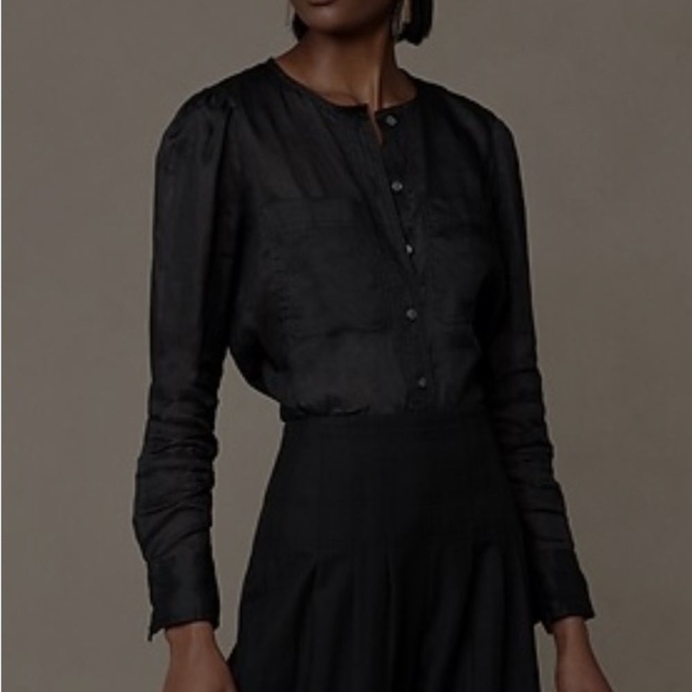 Banana Republic Charcoal Button-Up Blouse